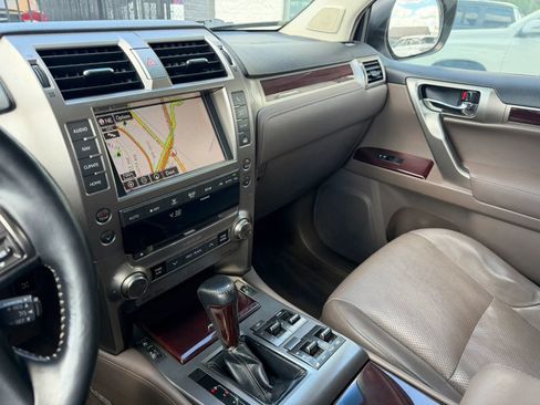 Used 2015 Lexus GX 460 Luxury AWD/4WD image 15