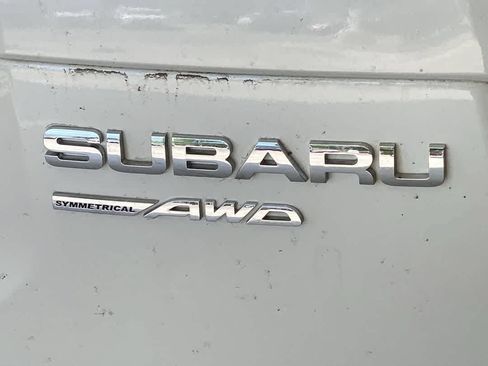 Used 2017 Subaru Forester 2.5i Limited AWD/4WD image 11