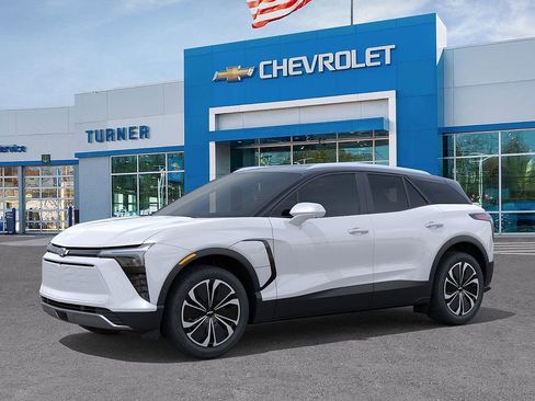 New 2025 Chevrolet Blazer EV LT image 2
