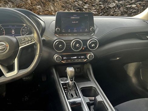 Used 2021 Nissan Sentra SV image 6