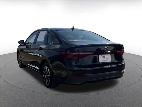 Used 2025 Volkswagen Jetta S image 12