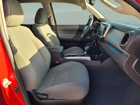 Certified 2021 Toyota Tacoma SR5 image 14