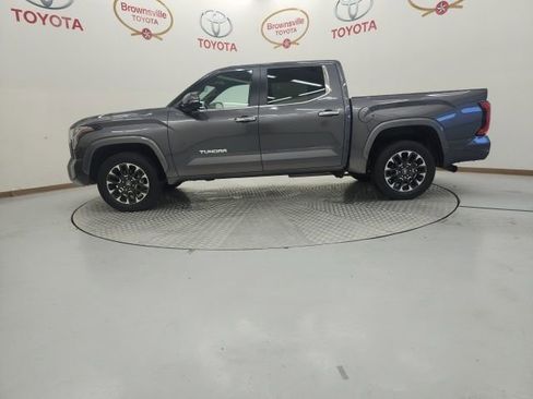 Used 2025 Toyota Tundra Limited AWD/4WD image 8