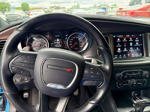 Used 2019 Dodge Charger Scat Pack RWD image 8