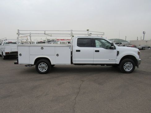 Used 2018 Ford F350 XLT AWD/4WD image 5