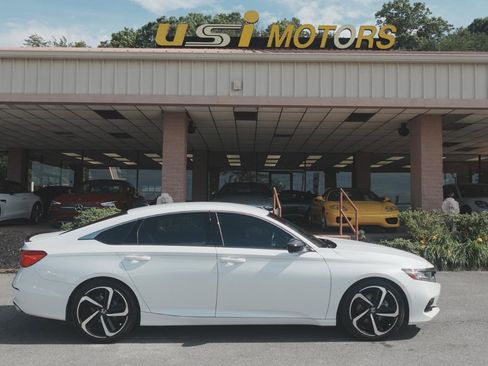 Used 2022 Honda Accord Sport image 2