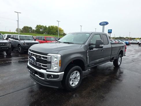 New 2026 Ford F250 XLT w/ 360-Degree Camera Package AWD/4WD image 3