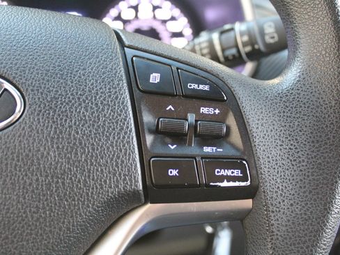 Used 2019 Hyundai Tucson SE AWD/4WD image 17
