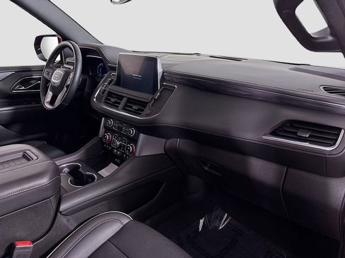 Certified 2023 GMC Yukon SLT w/ SLT Premium Package AWD/4WD image 36