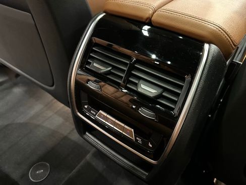 Used 2019 BMW X5 xDrive40i w/ Convenience Package image 46