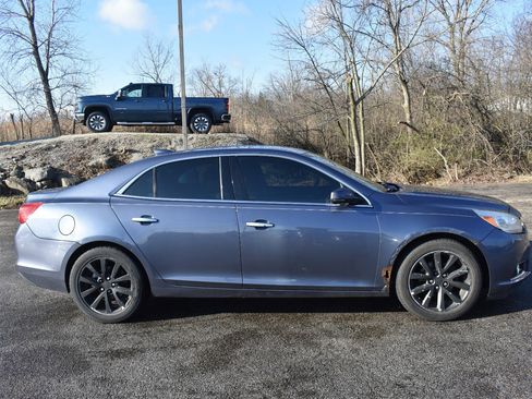 Used 2015 Chevrolet Malibu LTZ image 2