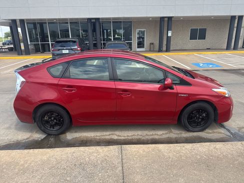 Used 2012 Toyota Prius Two FWD image 5