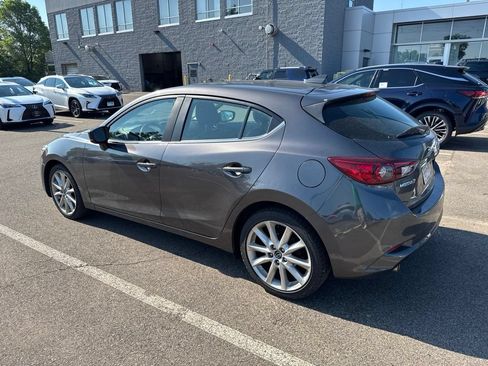 Used 2017 MAZDA MAZDA3 Grand Touring FWD image 38