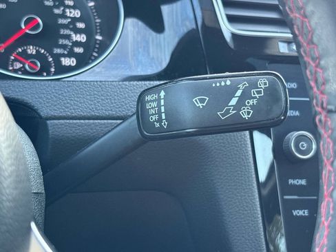 Used 2021 Volkswagen GTI SE FWD image 27