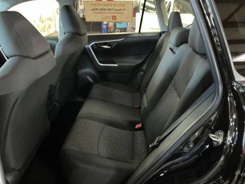 Certified 2025 Toyota RAV4 XLE AWD/4WD image 25