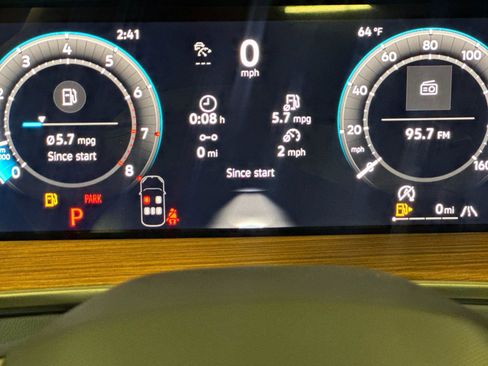 New 2026 Volkswagen Tiguan SEL R-Line image 26