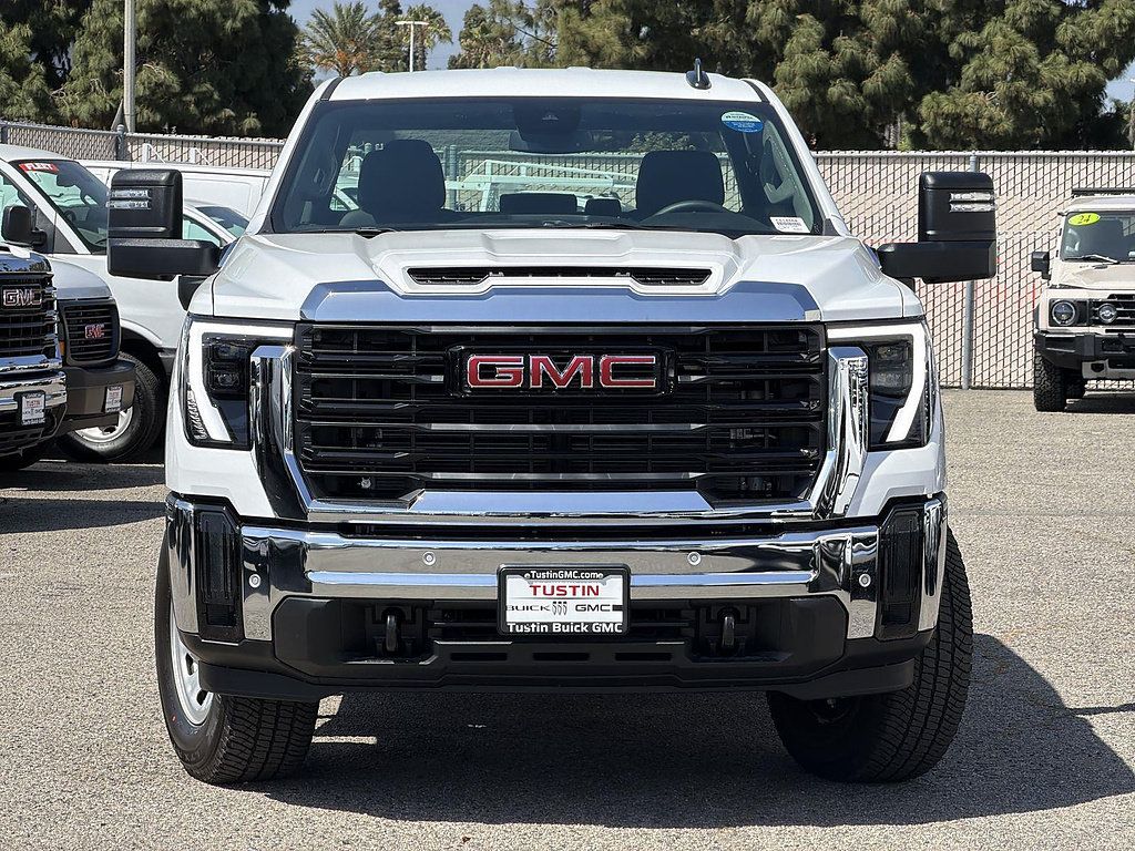 New 2026 GMC Sierra 2500 Pro w/ 1SA Pro Safety Plus Package AWD/4WD image 2
