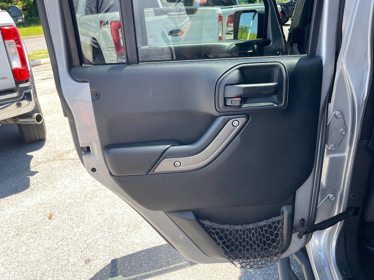 Used 2017 Jeep Wrangler Unlimited Sport AWD/4WD image 22
