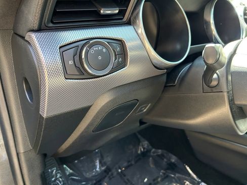 Used 2018 Ford Mustang GT RWD image 19