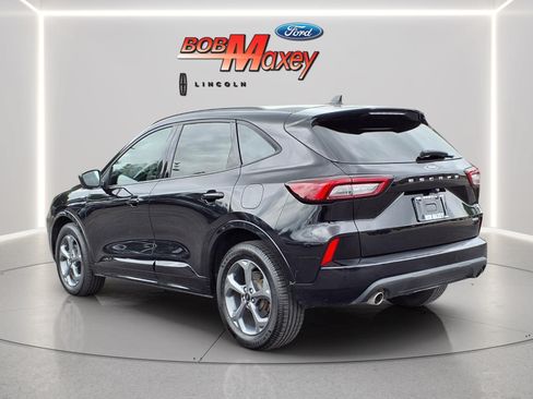 Used 2023 Ford Escape ST-Line Select AWD/4WD image 7