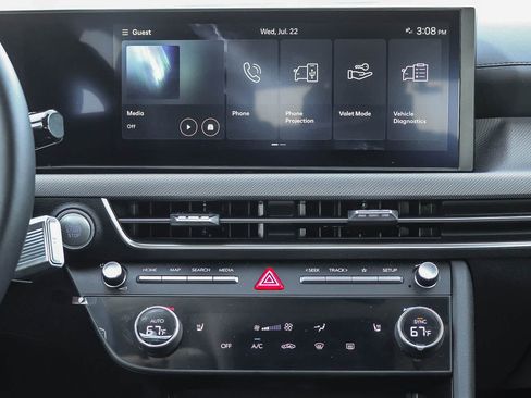 Used 2026 Hyundai Sonata SEL FWD image 13