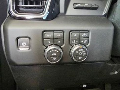 New 2026 GMC Sierra 2500 Denali w/ Denali Reserve Package AWD/4WD image 35