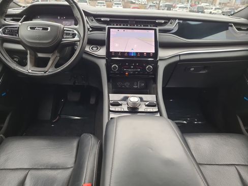 Used 2022 Jeep Grand Cherokee L Overland w/ Advanced Protech Group III image 18