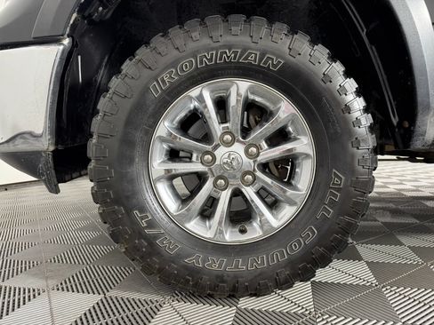 Used 2013 RAM 1500 Classic SLT w/ Big Horn Equipment Group AWD/4WD image 39