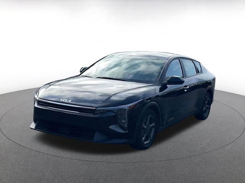 Used 2025 Kia K4 LXS image 4