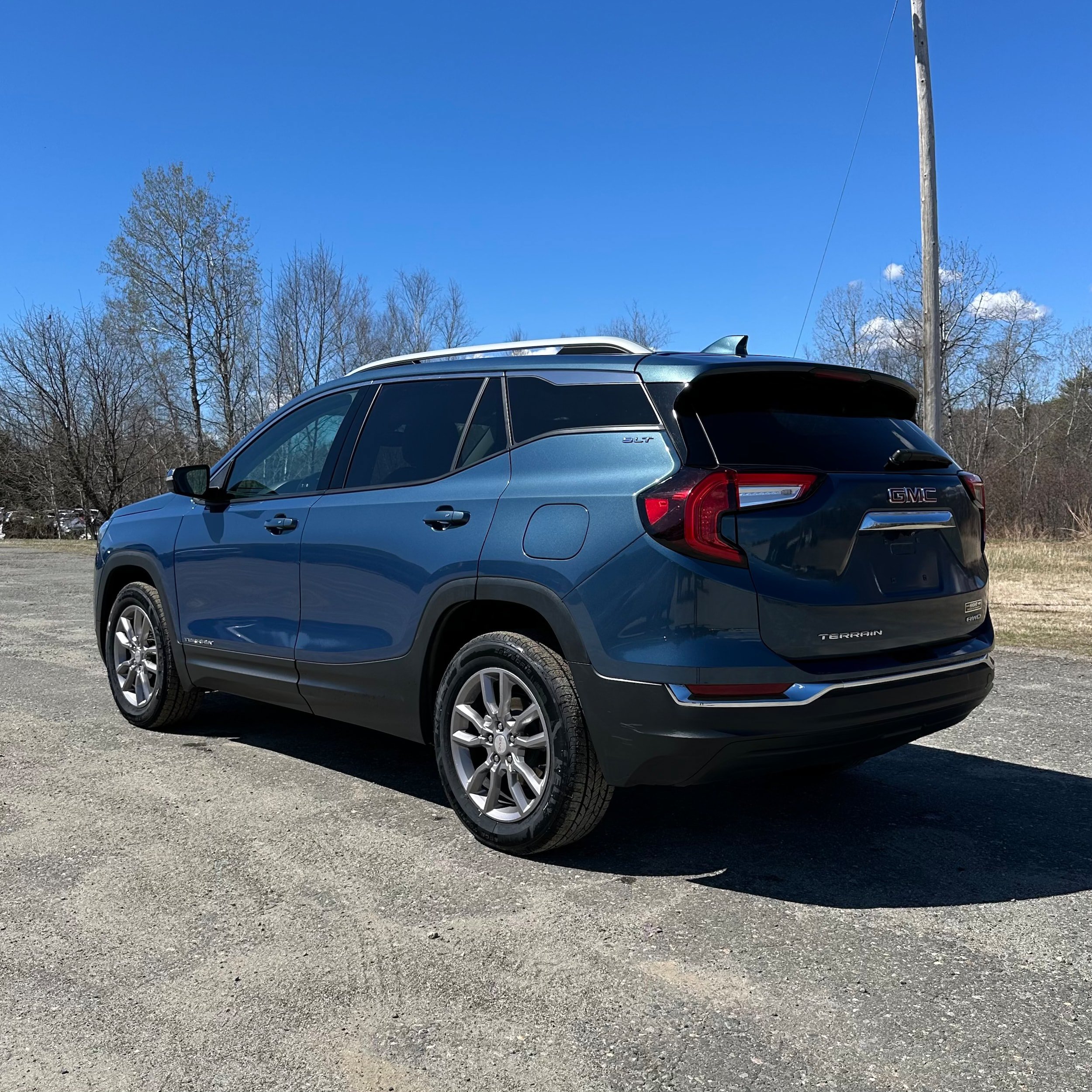 Used 2024 GMC Terrain SLT AWD/4WD image 5