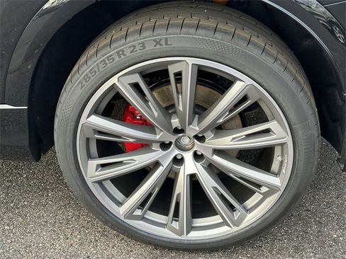 New 2026 Audi Q8 Prestige image 4