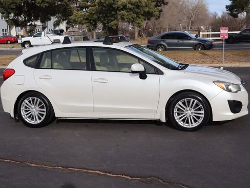 Used 2013 Subaru Impreza 2.0i Premium image 3