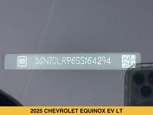 Used 2025 Chevrolet Equinox EV LT w/ Convenience Package FWD image 14