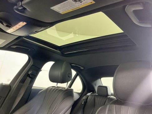 Used 2017 Mercedes-Benz E 300 image 23