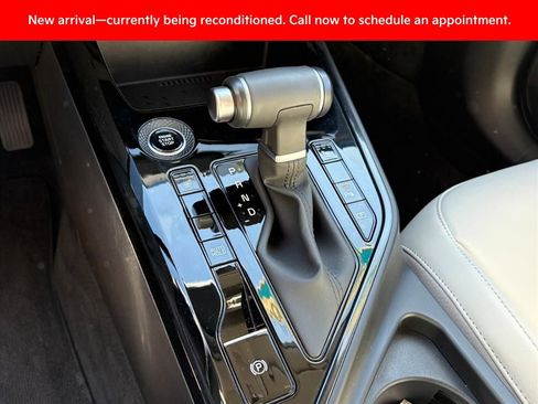 Used 2025 Kia Niro EX image 27
