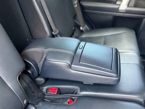 Used 2018 Toyota 4Runner Limited AWD/4WD image 58