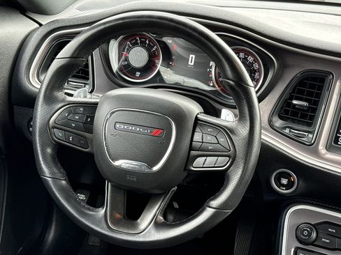 Used 2022 Dodge Challenger R/T RWD image 12