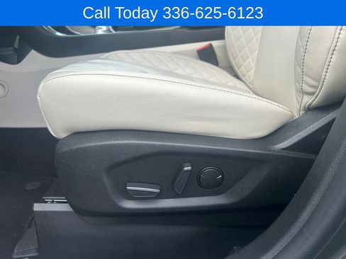 Used 2023 Ford Edge Titanium w/ Cargo Accessory Package AWD/4WD image 15