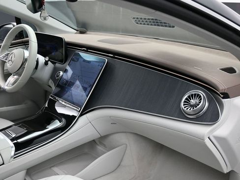 Used 2023 Mercedes-Benz EQE 350+ 4MATIC Sedan image 34