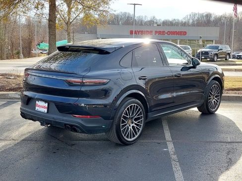 Used 2023 Porsche Cayenne Platinum Edition image 20