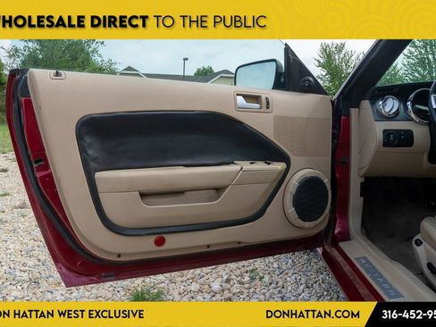Used 2006 Ford Mustang GT RWD image 12