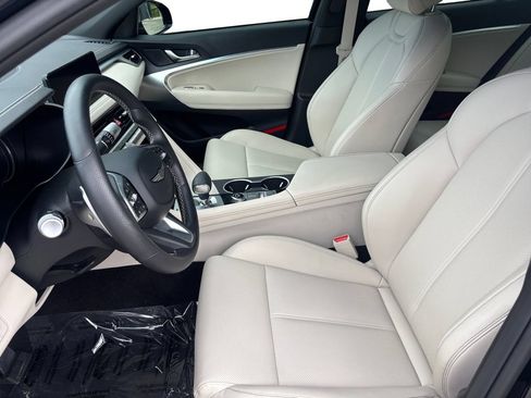 Used 2026 Genesis G70 2.5T RWD image 10