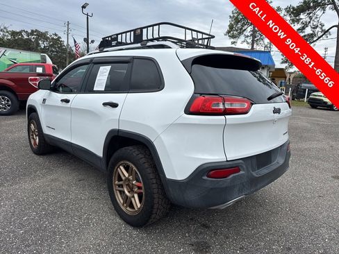 Used 2016 Jeep Cherokee Limited image 5