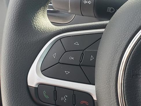 Used 2023 Jeep Renegade Latitude image 20