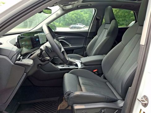 Certified 2025 Audi Q5 Premium Plus AWD/4WD image 13