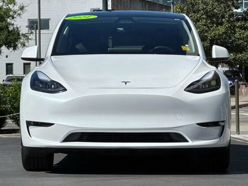 Used 2024 Tesla Model Y Long Range AWD/4WD image 6