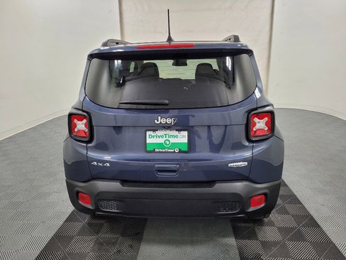 Used 2022 Jeep Renegade Latitude AWD/4WD image 7
