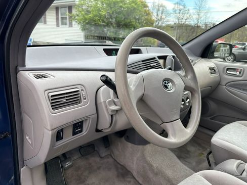 Used 2003 Toyota Prius FWD image 10