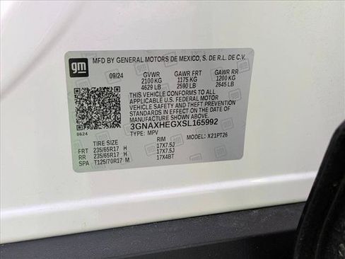 Used 2025 Chevrolet Equinox LT w/ Safety and Technology Package FWD image 16