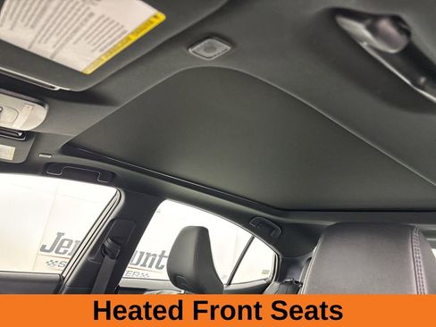 Used 2025 Toyota Camry XSE image 11